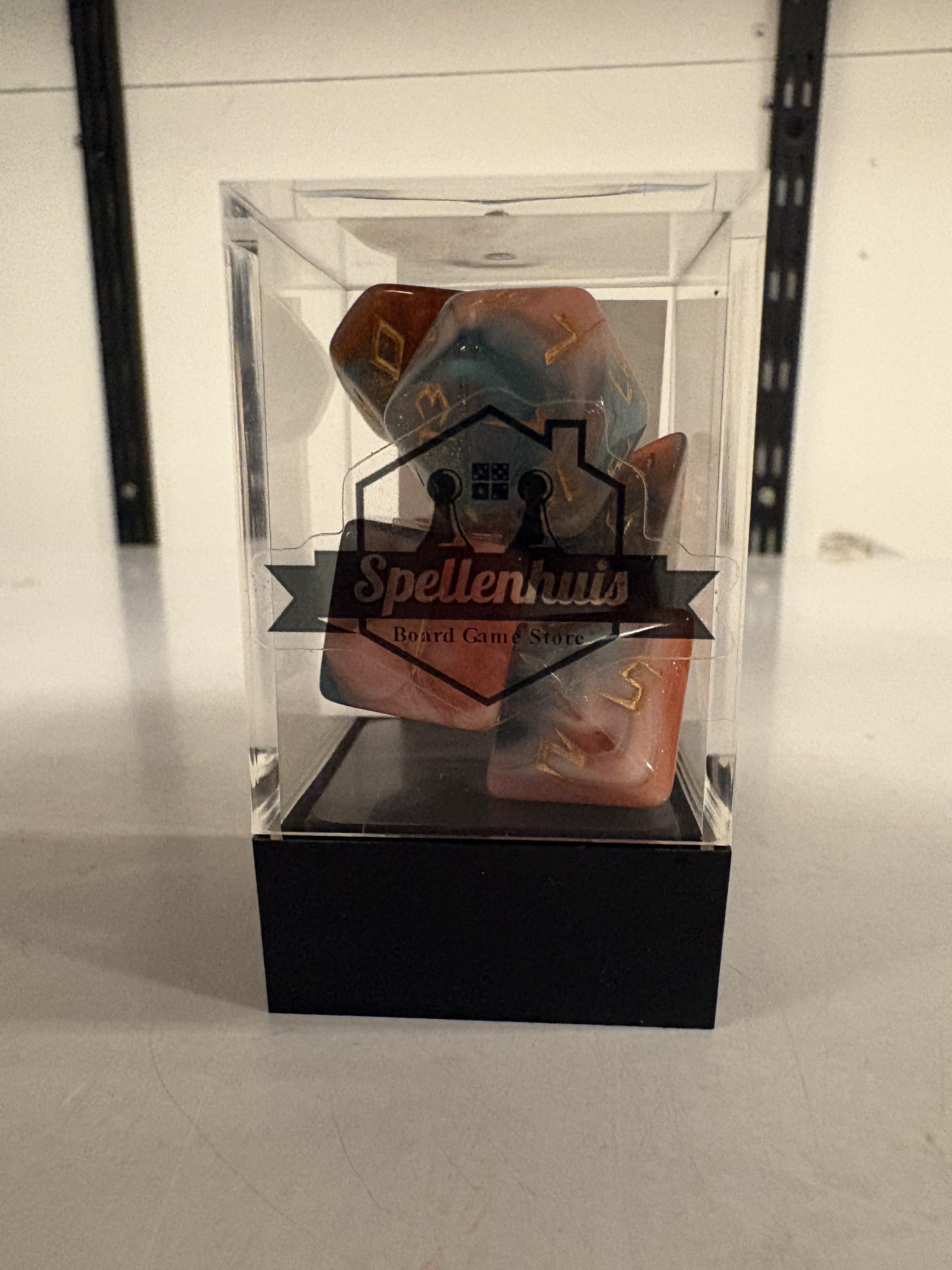 RPG Dice set (7) gemarmerd in roze/blauw/wit