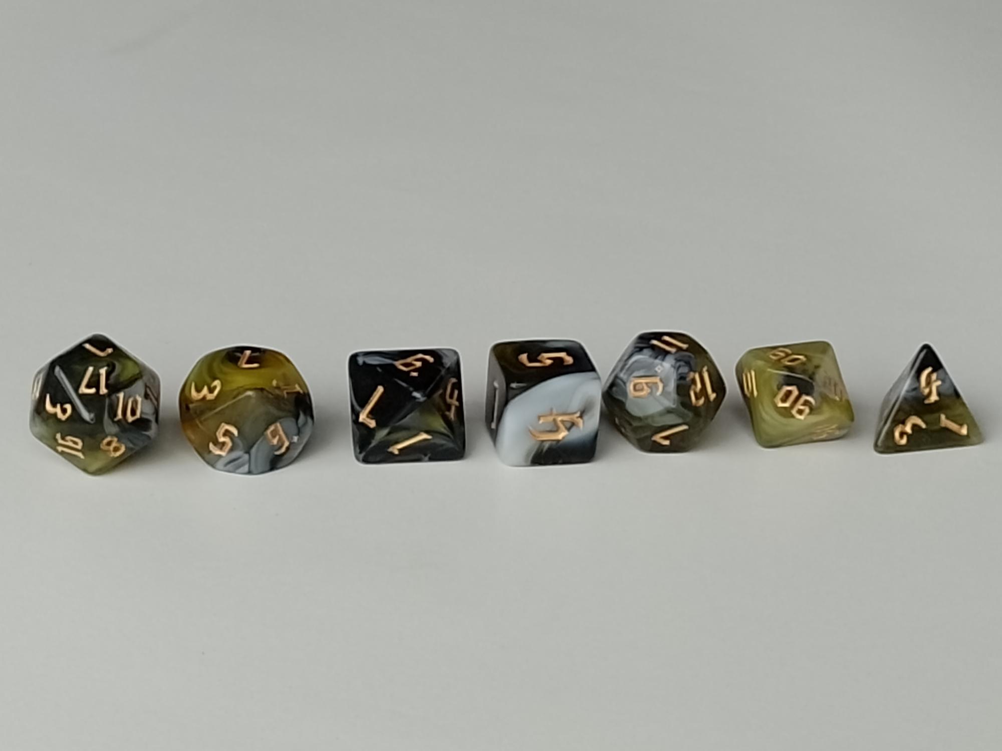 RPG Dice set (7) gemarmerd in geel/grijs/zwart