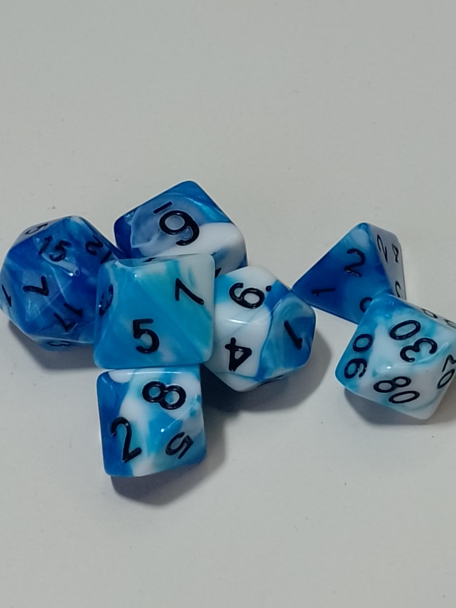 RPG Dice set (7) double color blauw wit RPG Dice set (7) double color blauw wit