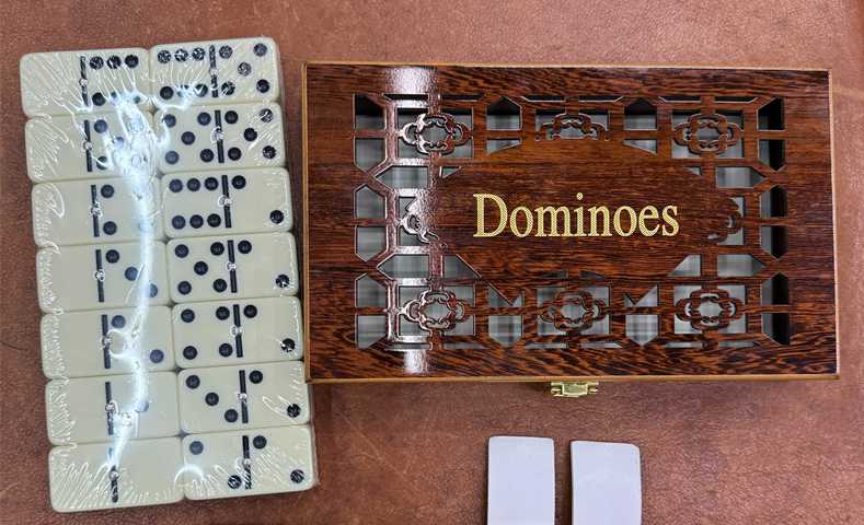 Domino dubbel 6 dik in MDF kist