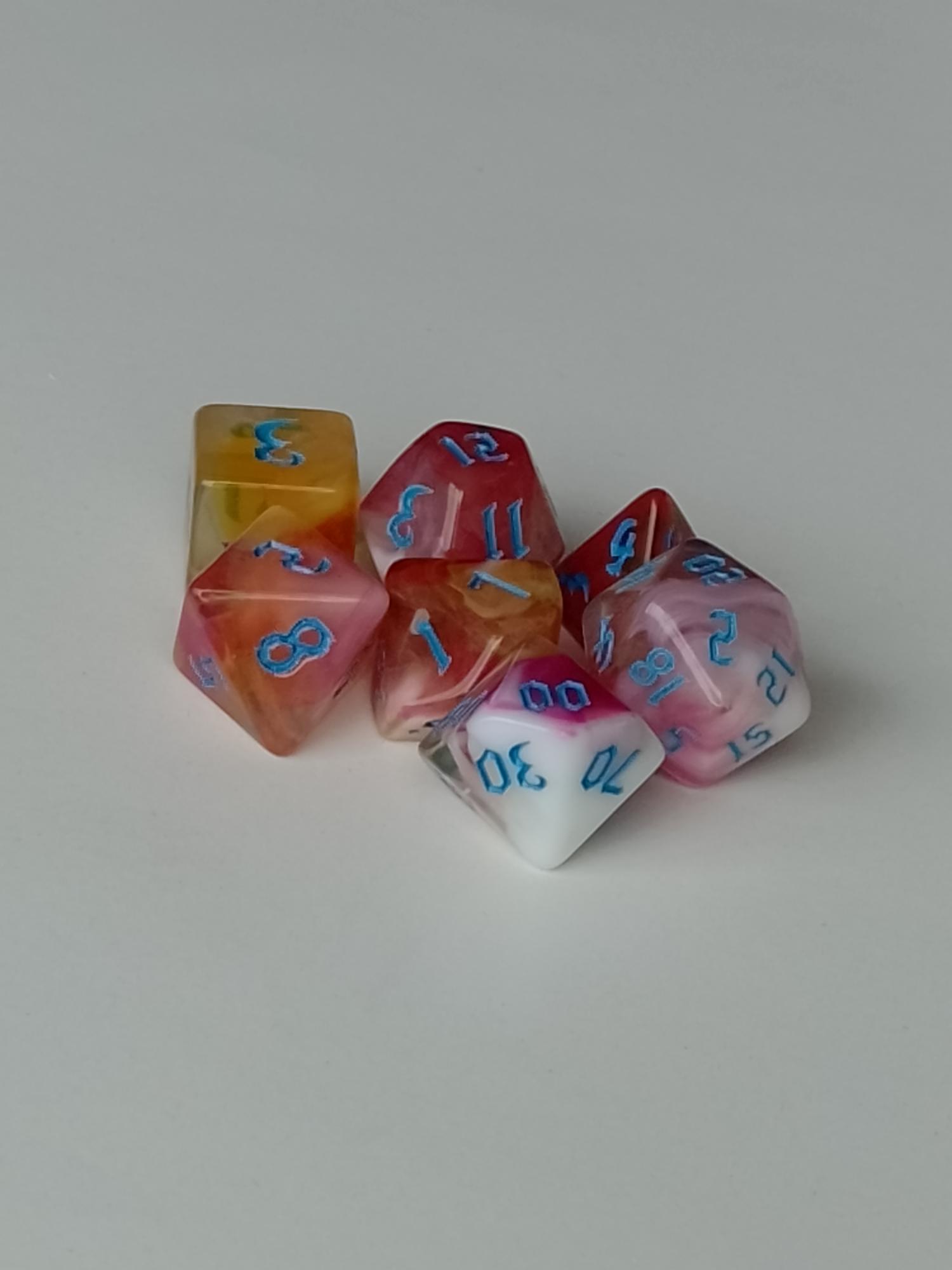 RPG Dice set (7) gemarmerd in oranje/wit/roze RPG Dice set (7) gemarmerd in oranje/wit/roze