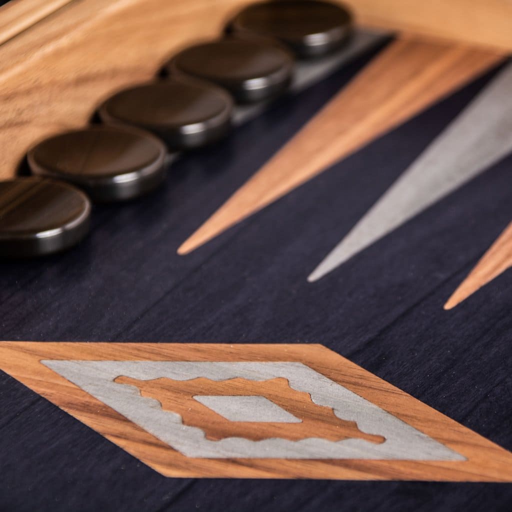 Backgammon American Walnut with Black Oak - Large