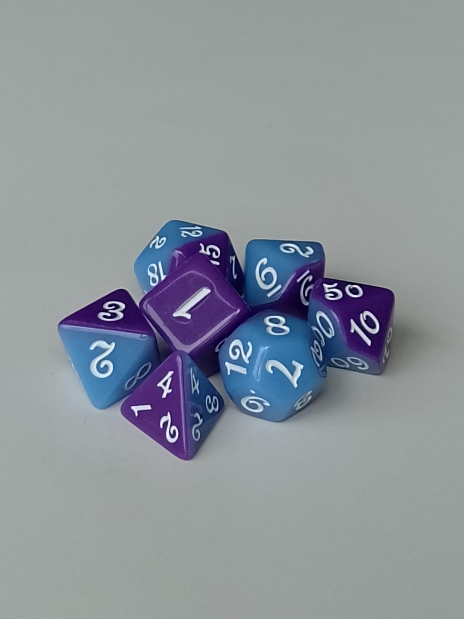 RPG Dice set (7) gemarmerd in wit/roze/paars