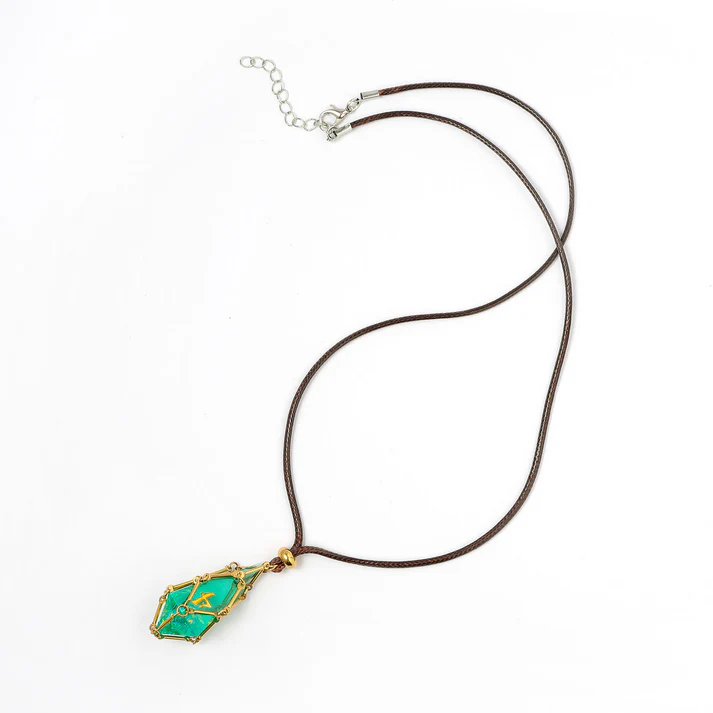 Removeable D4 Dice Holder Necklace with Random Sharp Resin D4s Gold