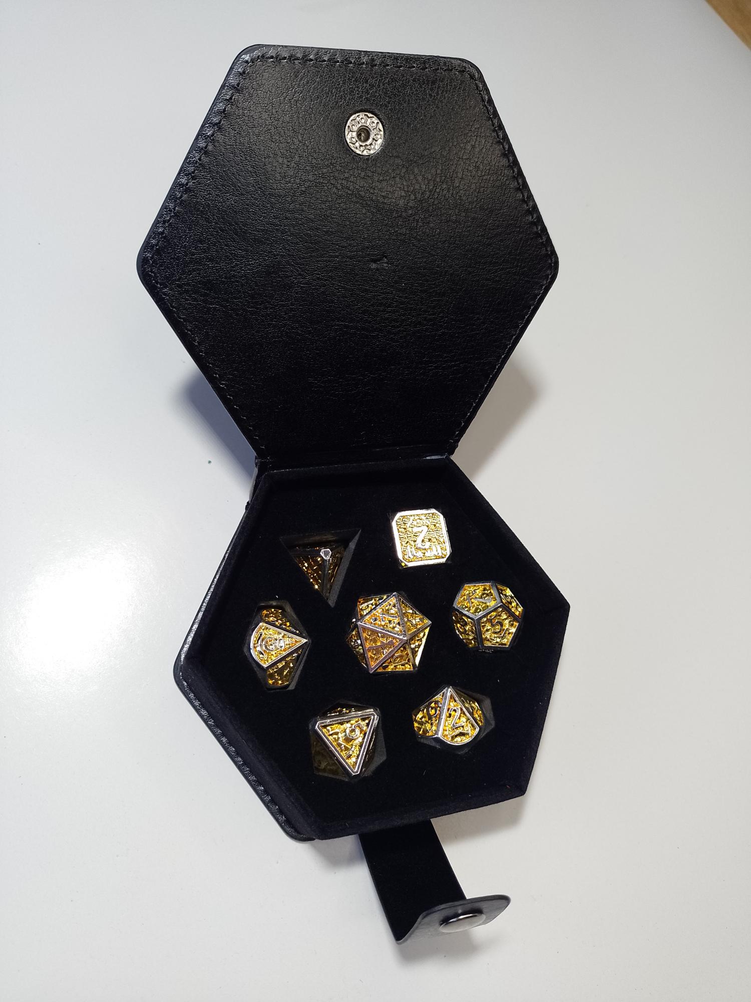 RPG Dice set (7)  Metaal Dragon Scale goud en zilver kleurig